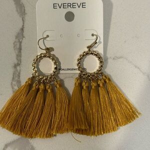 Evereve Gold Tassel Earrings